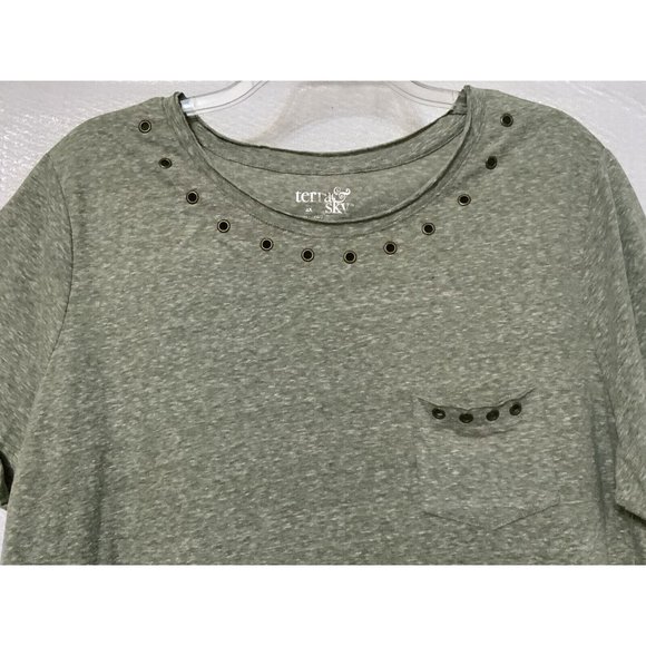 Terra & Sky T Shirt Womens Plus Size 2X Green Short Sleeve Rivets Scoop Neck Top - Picture 13 of 15